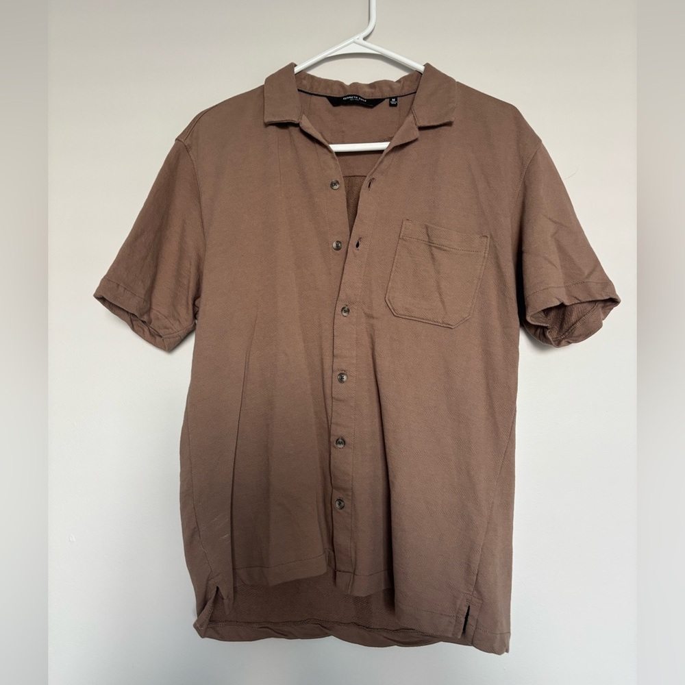 Men’s Kenneth Cole Brown Short Sleeve Button Down Shirt - Size: M